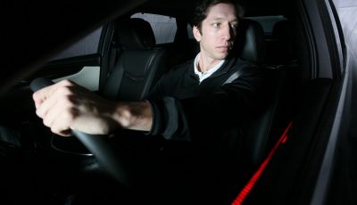 La stanchezza alla guida è più pericolosa dell’alcol, ma non ci sono sanzioni