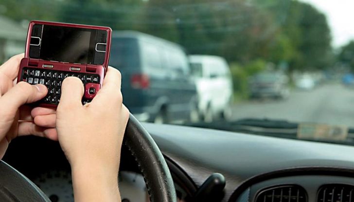 Alcol e distrazioni sono i peggiori nemici dei giovani alla guida di un’auto - Foto 2 di 9