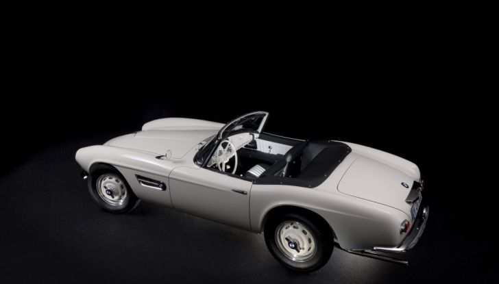 La BMW 507 di Elvis Presley riprende vita a Pebble Beach - Foto 2 di 27