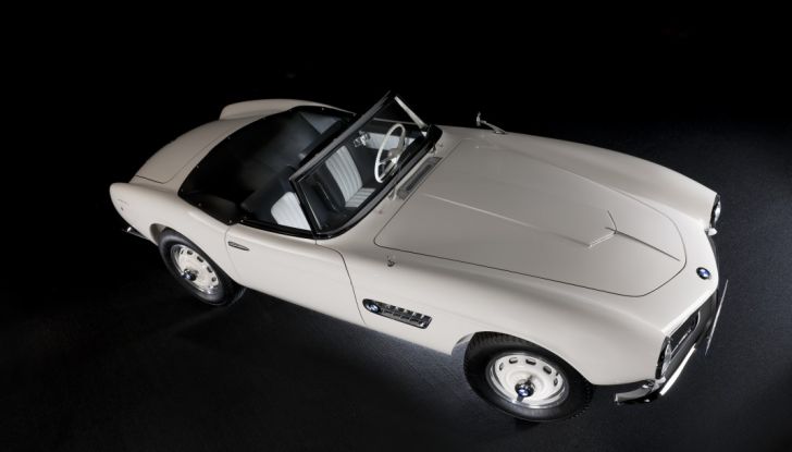 La BMW 507 di Elvis Presley riprende vita a Pebble Beach - Foto 27 di 27
