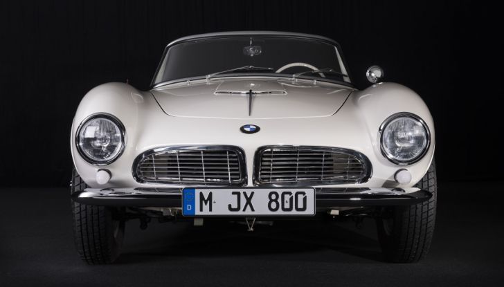 La BMW 507 di Elvis Presley riprende vita a Pebble Beach - Foto 4 di 27