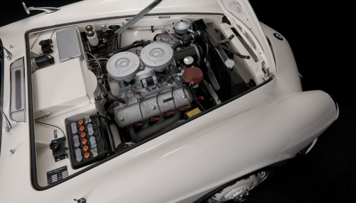La BMW 507 di Elvis Presley riprende vita a Pebble Beach - Foto 7 di 27