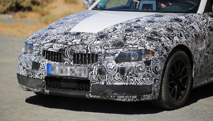 BMW Serie 3 2018 foto spia (23)