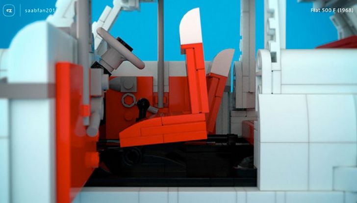 Fiat 500 in mattoncini LEGO, sedili ribaltabili.