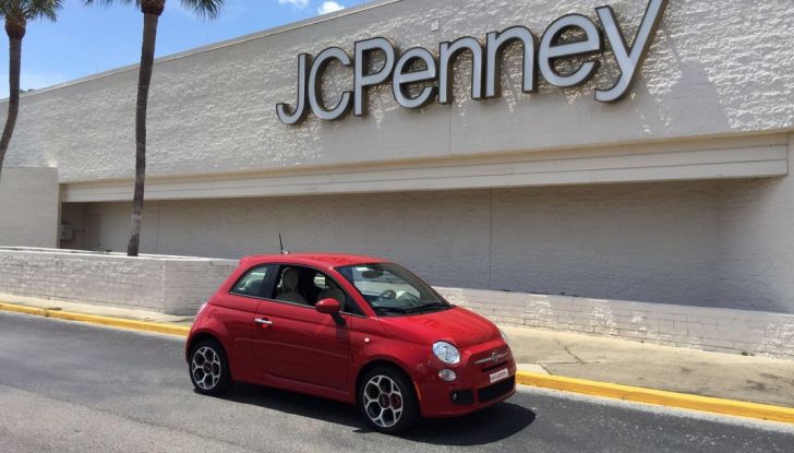 Fiat 500, prova su strada, in movimento.