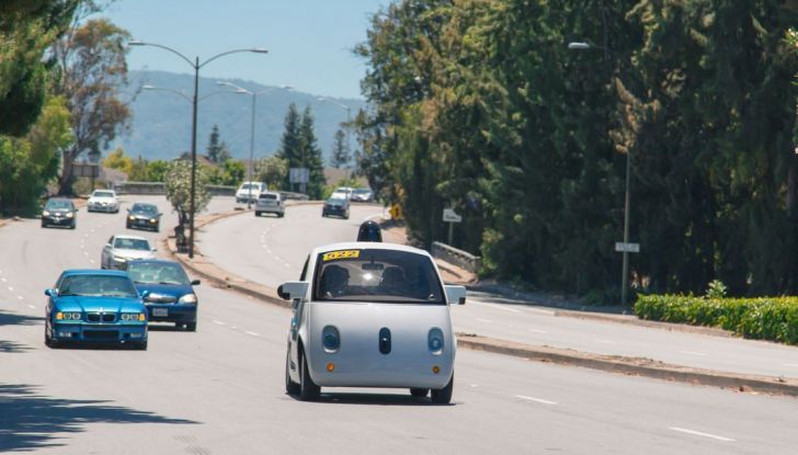Google Car, Big G abbandona il progetto e punta sulle partnership