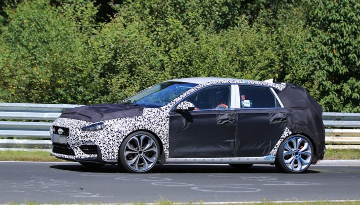 Hyundai i30 N 2017: le ultime foto spia - Foto 10 di 13