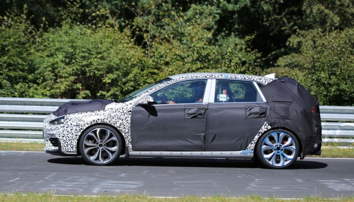 Hyundai i30 N 2017: le ultime foto spia - Foto 11 di 13