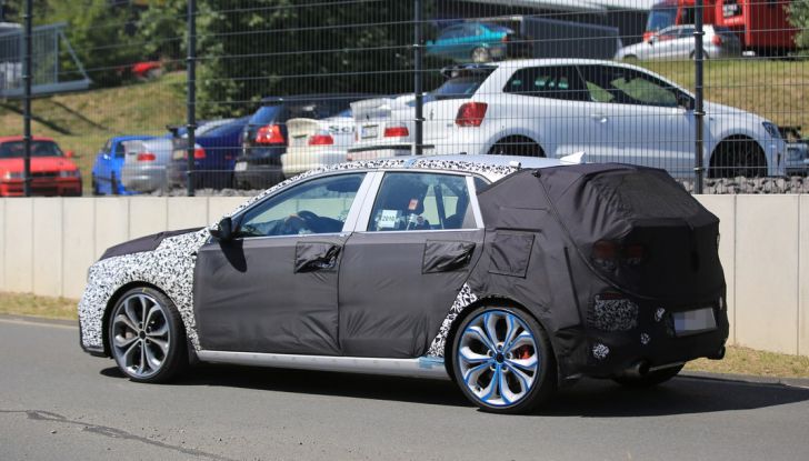 Hyundai i30 N 2017: le ultime foto spia - Foto 6 di 13