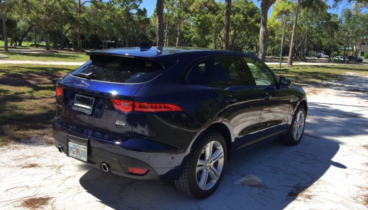 Il SUV Jaguar F-PACE AWD a 500 euro al mese? Magari …! - Foto 15 di 19