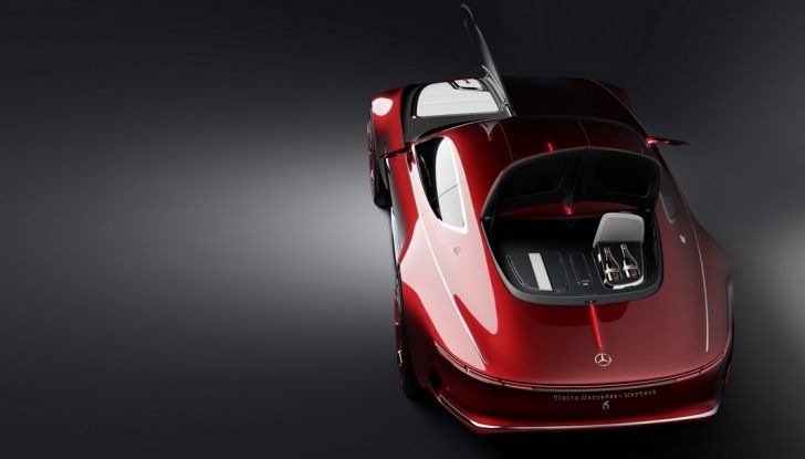 Vision Mercedes-Maybach 6: una concept elettrica da 750 CV - Foto 14 di 21