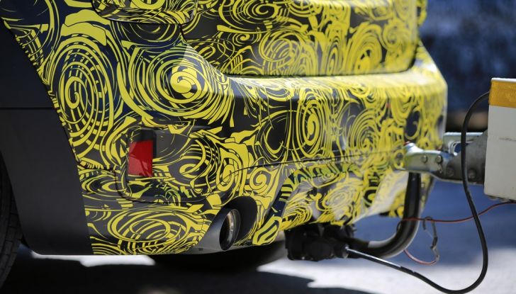 Mini Countryman 2017: le foto spia con maggiori dettagli - Foto 7 di 29