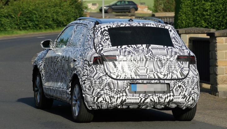 Nuovo Volkswagen Polo SUV 2018: prime foto e indiscrezioni - Foto 10 di 15