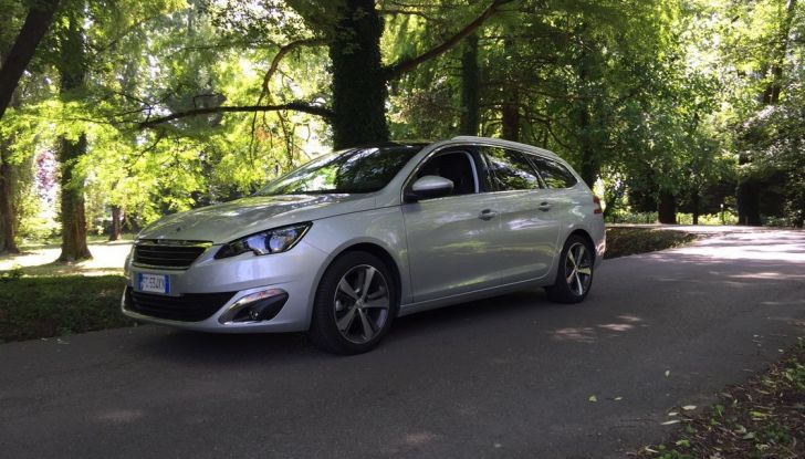 Peugeot 308​ station wagon​ BlueHDi 150 ​CV: test drive, prezzi e caratteristiche - Foto 21 di 24