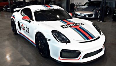 Porsche Cayman GT4 “veste” Martini