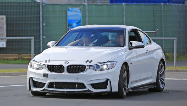 Nuova BMW M4 GTS 2017, le foto al Nurburgring di una versione estrema - Foto 1 di 23
