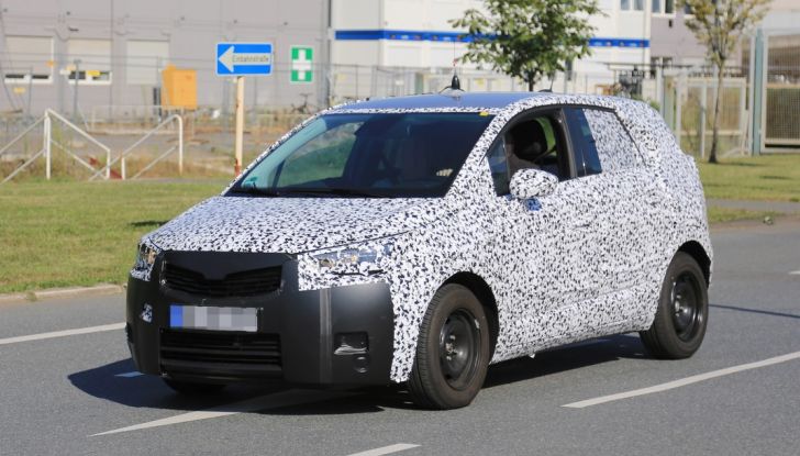Opel Meriva 2017: le foto spia del prototipo, ora con maggiori dettagli - Foto 3 di 16
