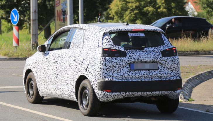 Opel Meriva 2017: le foto spia del prototipo, ora con maggiori dettagli - Foto 9 di 16
