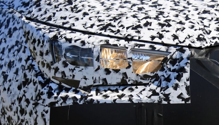 Opel Meriva 2017: le foto spia del prototipo, ora con maggiori dettagli - Foto 12 di 16