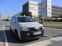 Opel Meriva 2017: le foto spia del prototipo, ora con maggiori dettagli
