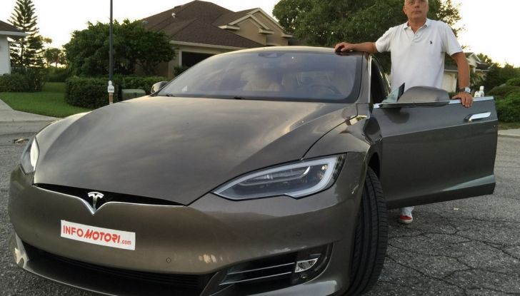 Test Drive Tesla Model S AWD Autopilota in Florida USA - Foto 17 di 20