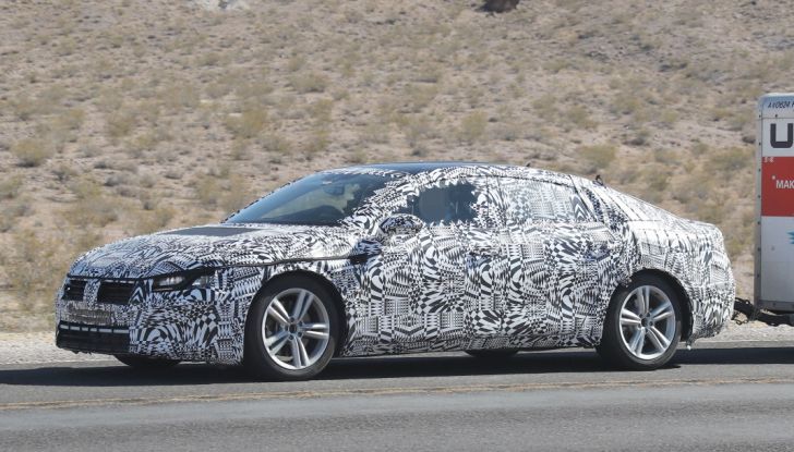 Nuova Volkswagen CC 2017, le prime foto durante i collaudi - Foto 4 di 8