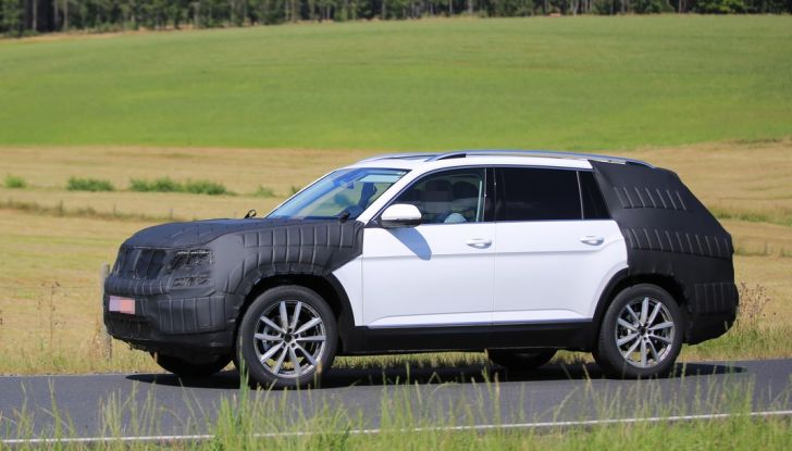 Volkswagen Crossblue: le foto spia del SUV durante i test in Germania - Foto 4 di 9
