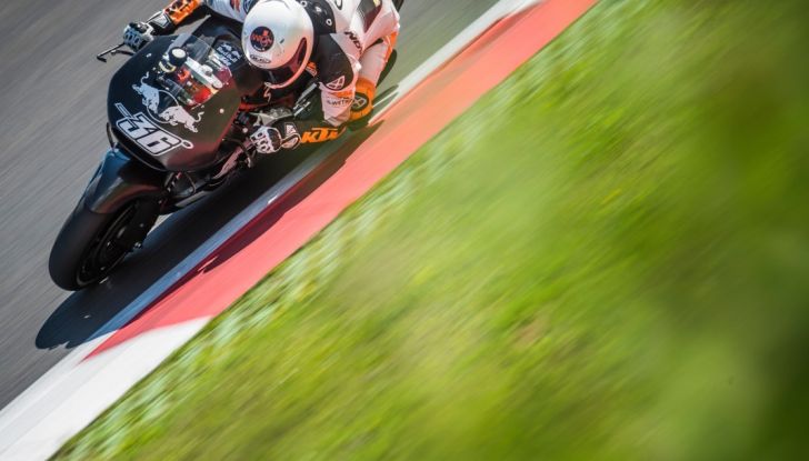 MotoGP 2016, Austria: trionfano le Ducati di Iannone e Dovizioso, Rossi quarto - Foto 8 di 11