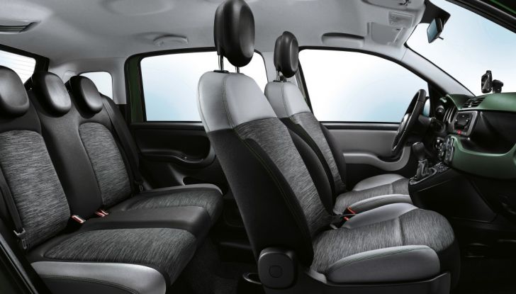 Fiat Panda 4x4 interno sedili.
