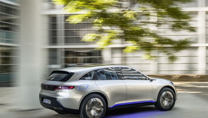 Mercedes Generation EQ al Salone di Parigi 2016 - Foto 2 di 24