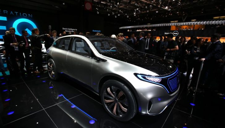 Mercedes Generation EQ al Salone di Parigi 2016 - Foto 11 di 24