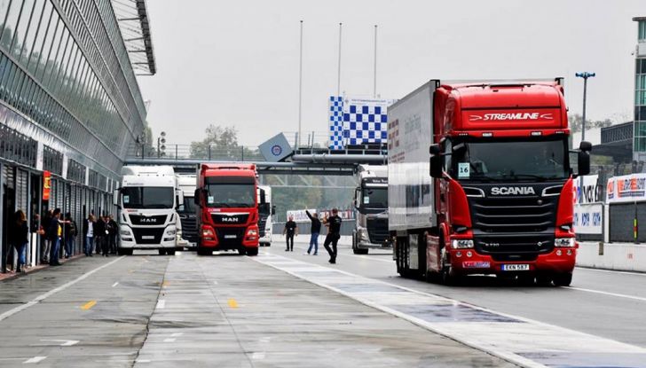 Scania Serie S protagonista di truckEmotion 2016 - Foto 2 di 9