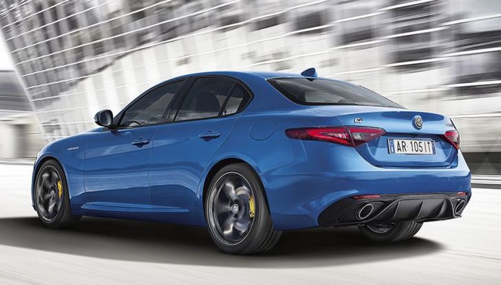 Alfa Romeo Giulia Veloce al Salone dell'Auto di Parigi 2016 (2)