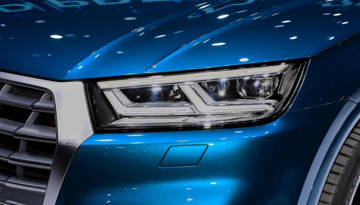 audi q5 2.OT quattro dettaglio fanale