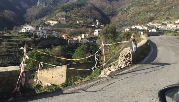 Come chiedere un risarcimento al comune per danni alla propria auto - Foto 3 di 8