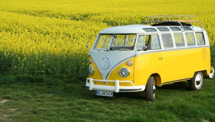 Volkswagen Bulli, il pullmino hippie ha ora un erede - Foto 4 di 10