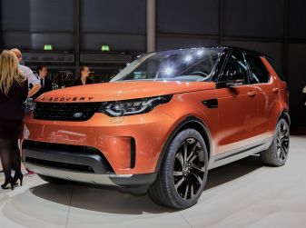 Nuova Land Rover Discovery al salone Auto e Moto d’Epoca