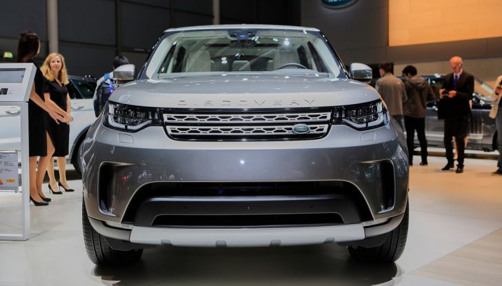 Nuova Land Rover Discovery, prima foto ufficiale della quinta generazione - Foto 9 di 19