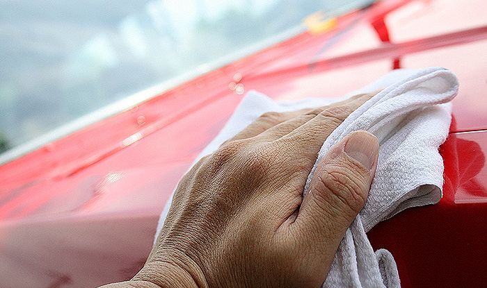 Lavaggio auto: pro e contro degli spazzoloni - Foto 6 di 6