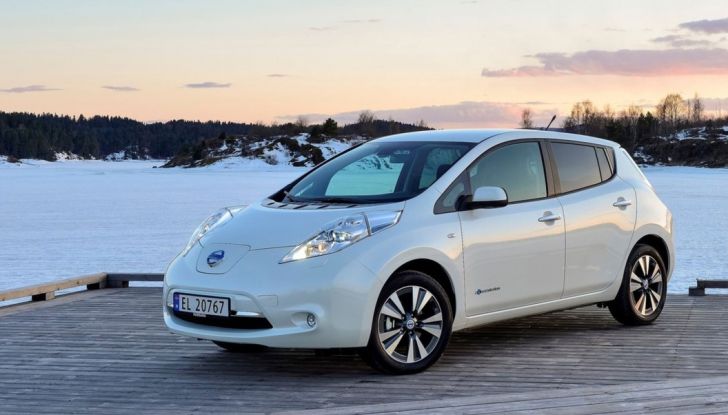 Le 5 auto elettriche con maggior autonomia: svetta la Opel Ampera-e - Foto 16 di 18
