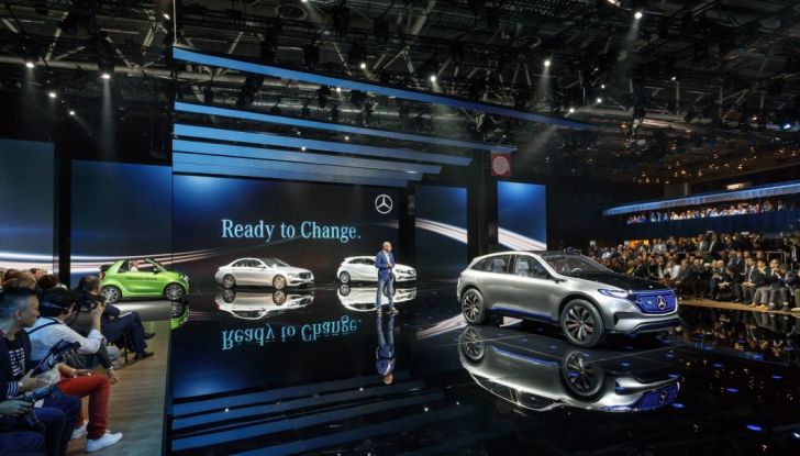 Mercedes Generation EQ al Salone di Parigi 2016 - Foto 23 di 24
