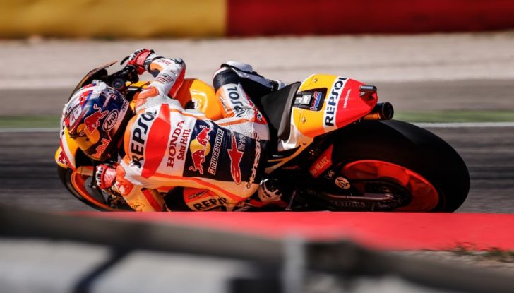 Risultati MotoGP 2016, Aragon: prima fila tutta spagnola, Rossi sesto - Foto 10 di 22