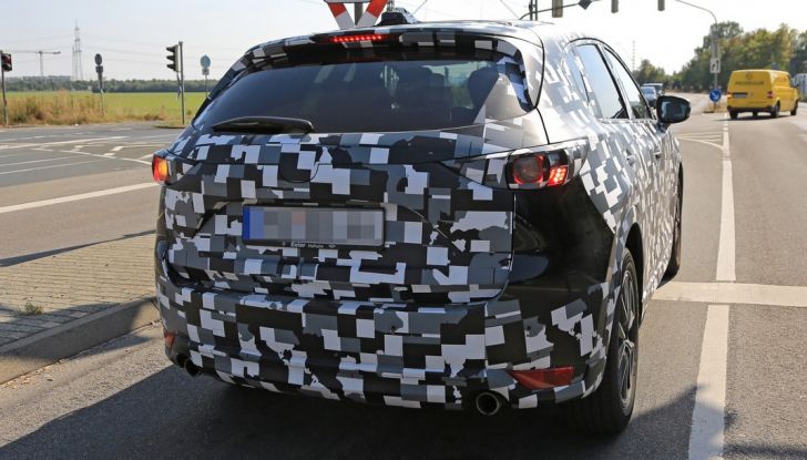 Mazda CX-5 MY2018, prime foto spia dei test dinamici - Foto 17 di 17