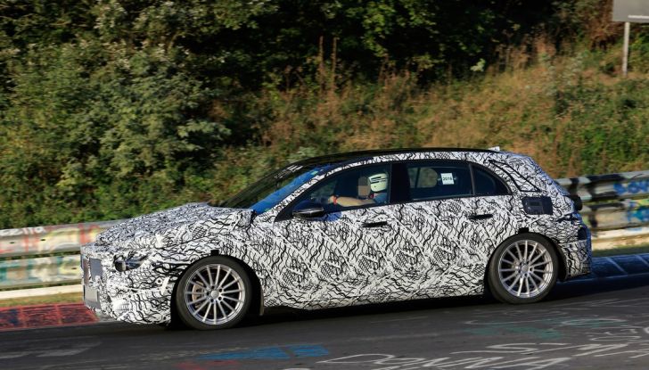 Mercedes Classe A nuove foto spia dal circuito del Nurburgring - Foto 5 di 9