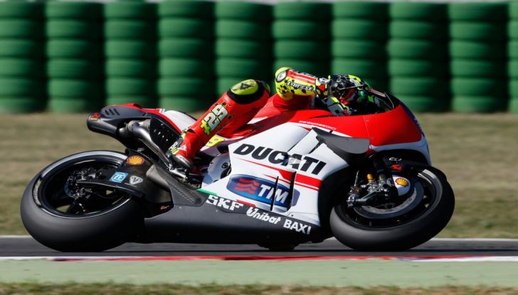 Risultati MotoGP Misano 2016, FP1 ed FP2: Yamaha al comando, Iannone infortunato - Foto 7 di 32