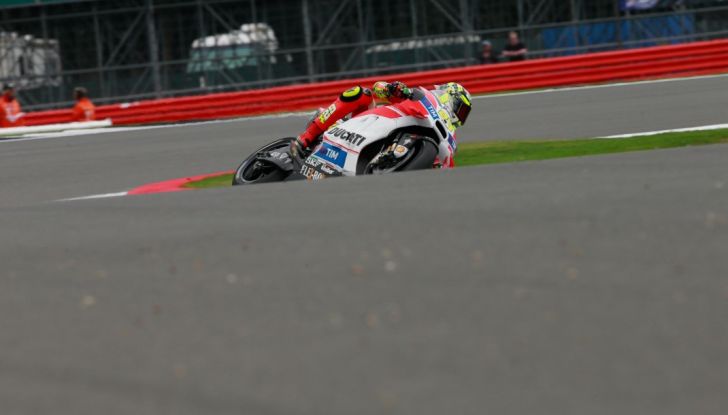 Risultati MotoGP FP1 ed FP2, Silverstone 2016: Suzuki e Ducati sotto un cielo scuro - Foto 10 di 23