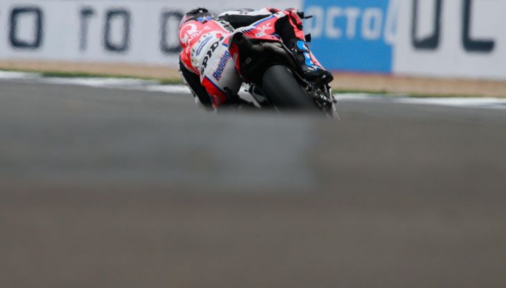 Risultati MotoGP FP1 ed FP2, Silverstone 2016: Suzuki e Ducati sotto un cielo scuro - Foto 17 di 23