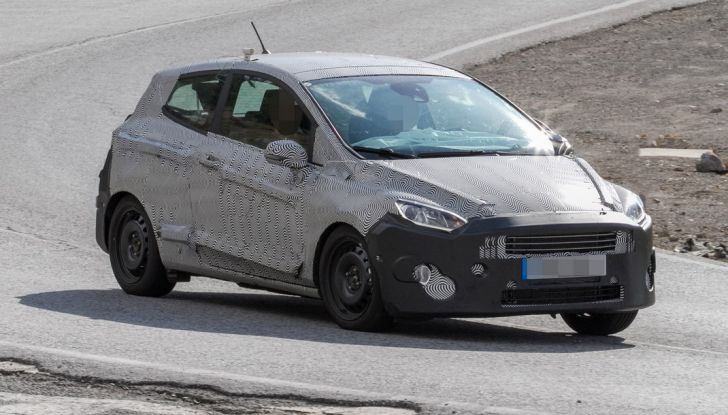 Nuova Ford Fiesta, foto spia della versione 3 porte.