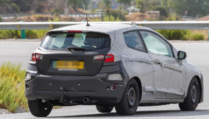 Nuova Ford Fiesta, foto spia della versione 3 porte.