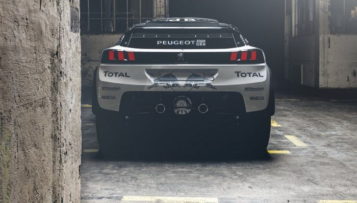 Nuova Peugeot 3008 DKR pronta per la Dakar 2017 - Foto 3 di 13